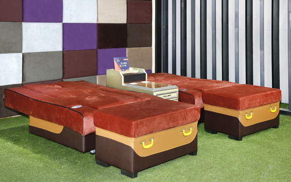 砖红色足疗沙发适合古典装修风格